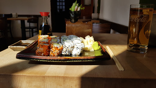 Sushi Bar & Cafe - Visual