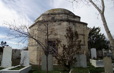 Karaman Kızlar Türbesi