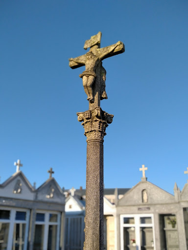 Cancela de Poleiros (Cementerio Portonovo) Gallery - Spain