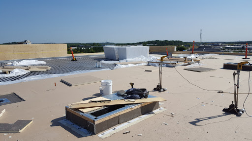 Black and White Commercial Roofing - Thumbnail