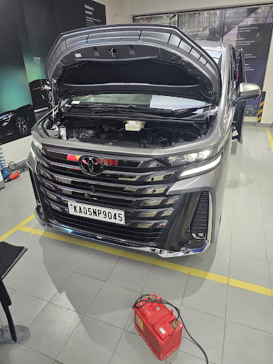 Car battery jump start service post image