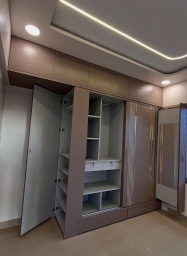 Hamare wardrobe work mein strong plywood material, proper internal structure, smooth finishing, s…