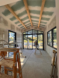 Photo n°4 de Pailhes Sébastien peinture et décoration - Pailhes & Fille Multiservices à Prades-le-Lez (Menuisier)