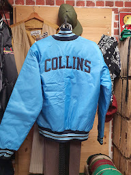 Photo n°22 de Un Dressing Pas Comme Les Autres... VINTAGE à Saint-Paul-Trois-Châteaux (Magasin de vêtements vintage)