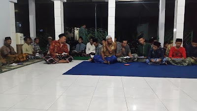Photos of Masjid Suren GALOMBO