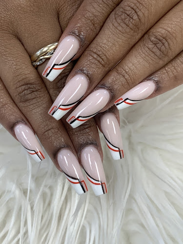 Forever Nails And Spa interior view
