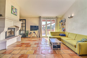 Photo n°4 de Stéphan ROUART Immobilier à Vernègues (Agence immobilière)