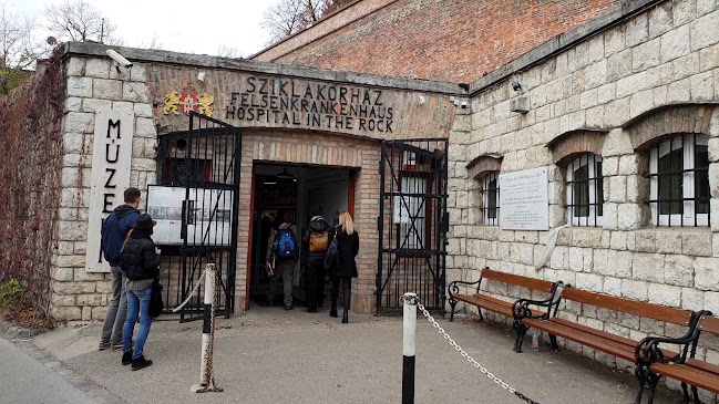 Nyitvatartás: Sziklakórház Atombunker Múzeum