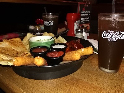Photos of Applebee's Majadas
