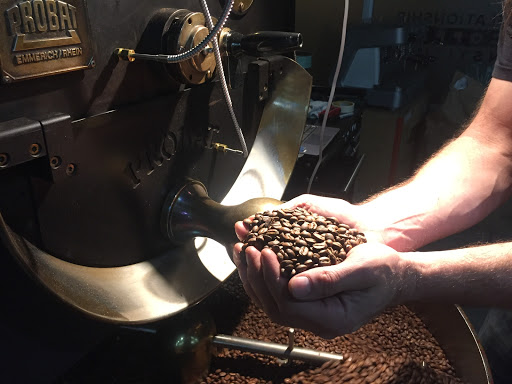 red e café roasters - Visual