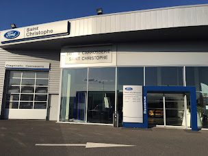 Photo n°3 de Carrosserie FORD Saint Christophe à Reims (Concessionnaire Ford)