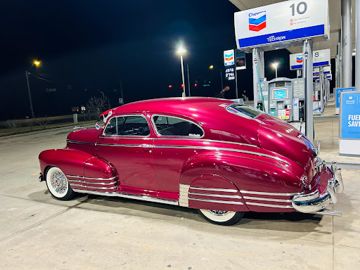 TRUCK STOP - Visual