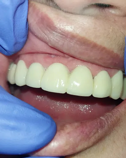 Boston Dental Clinic - Thumbnail
