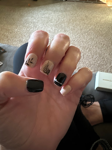 Lux's Nail spa - Thumbnail
