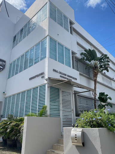 Clinical Dermatologist Dr. Lillian Montalvo