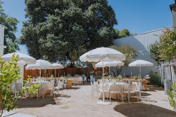 Aracely Lounge by null