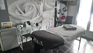 Photo n°6 de Magic ' Beauté à Le Barp (Service d'épilation à la cire)