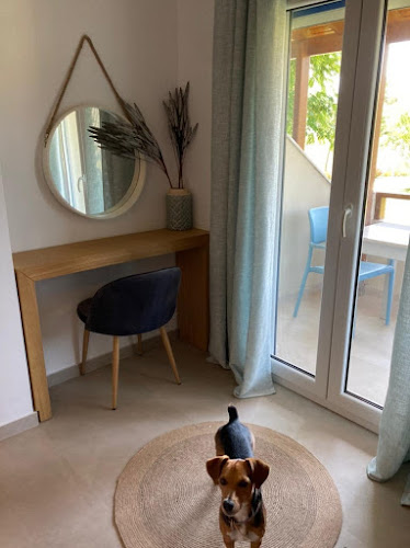 Σκάλα Ερεσού 811 05