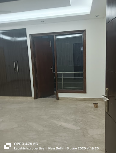 For rent 3bhk Safdarjung enclave asking rent 1.25 asking rent post image
