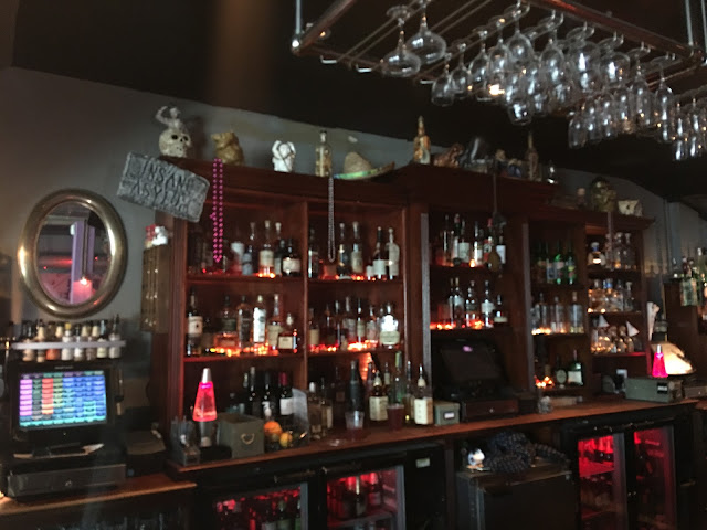 Purdy Lounge by null