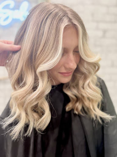 Daycation Salon - Visual