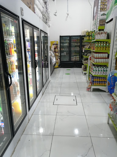 SÚPER CHATA - Visual