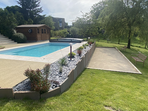 Photo de Gîte Le Puy Simbert (gîte de groupe avec piscine en Vendée, proche Puy du Fou) à Chambretaud (85500)