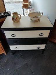 Photo n°35 de la petite brocante à Excideuil (Magasin d'ameublement et de décoration)