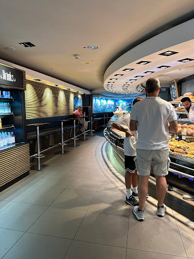 Rischart Bakery - Visual