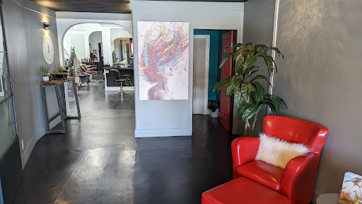 Mirror Mirror Studios - Visual