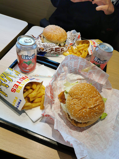 Photo 3 - SAM BURGER