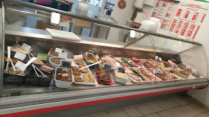 Photo n°1 de Proxi traiteur chez manu à Orbigny (Société gazière)