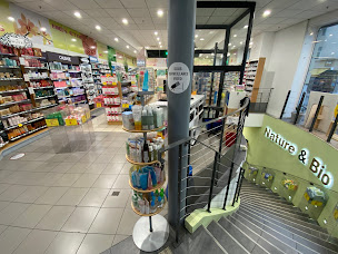 Photo n°3 de Pharmacie des Dames de France - ELSIE SANTÉ à Hyères (Pharmacie)