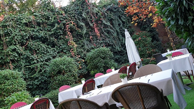 Pierrot Café & Restaurant by null