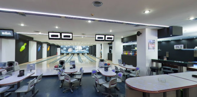 http://www.royalbowling.gr/