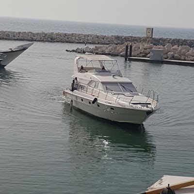 Photos of yacht in dubai Aone yacht Boat Rental in dubai trips jetski
