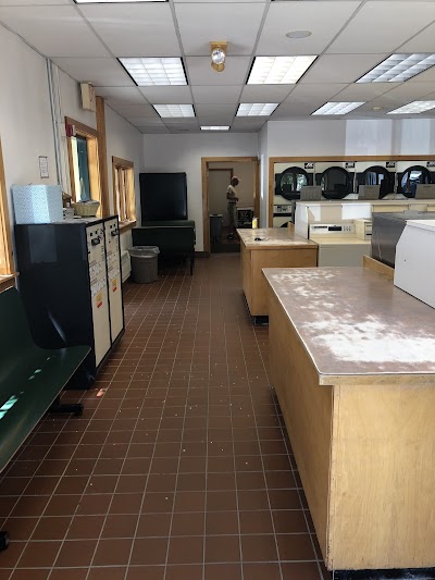 Seavey Street Laundromat