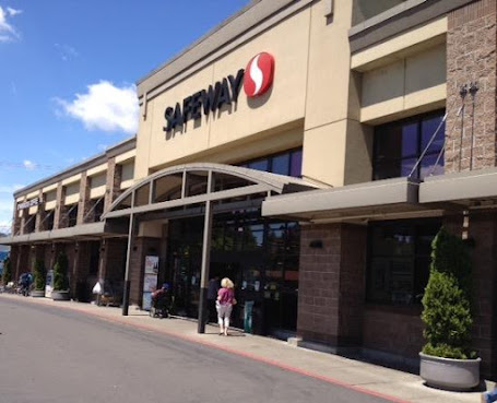 Safeway by null