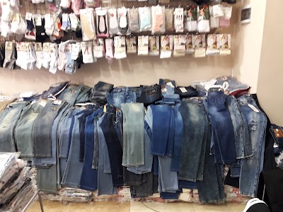 Photos of Arinj Mall