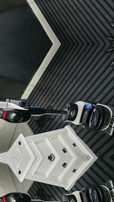 Bild: Putz-Elche-Berlin-Gebäudeservice Videos