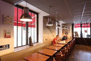 Photo n°11 de L' Industrie Café Comptoir à Lyon (Brasserie)