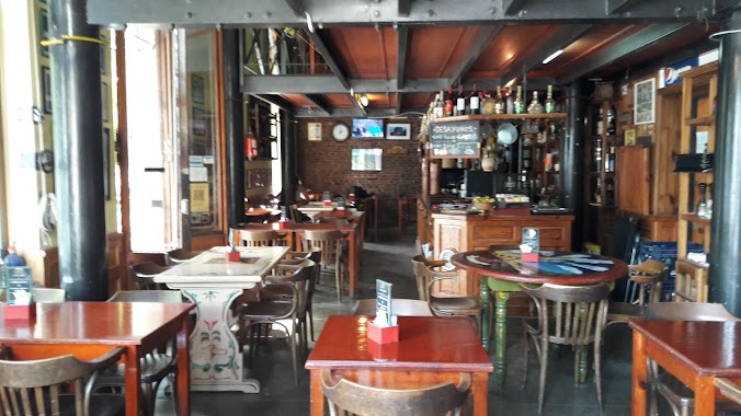 Capote Bar - Café, Author: Cal Lois