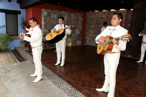 Mariachis en Xochimilco CDMX