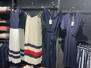 Photo n°28 de MADE IN DE à Cesson-Sévigné (Magasin de vêtements pour jeunes)