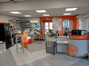 Photo n°3 de POINT.P DOUE EN ANJOU à Doué-en-Anjou (Service de gestion des déchets)