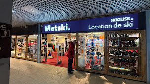 Photo n°16 de Netski. SKI GLISS La Mongie Tourmalet à Bagnères-de-Bigorre (Magasin de vêtements de sport)