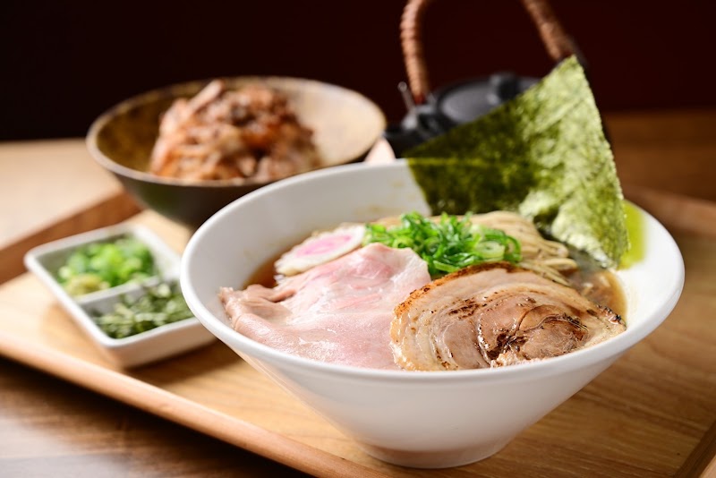 おダシと銀しゃり 中華そば 雲雀 -hibari-