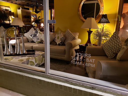 Anna's Closet Upscale Consignments - Thumbnail