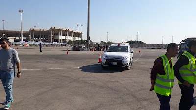 Photos of Car Driving Groupe