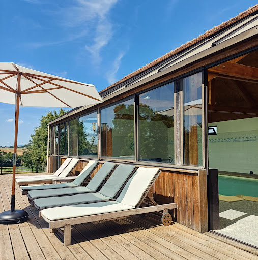 Photo de La Garencière - Gîtes et lieu de vie en famille, domaine avec piscine. à Champfleur (72610)